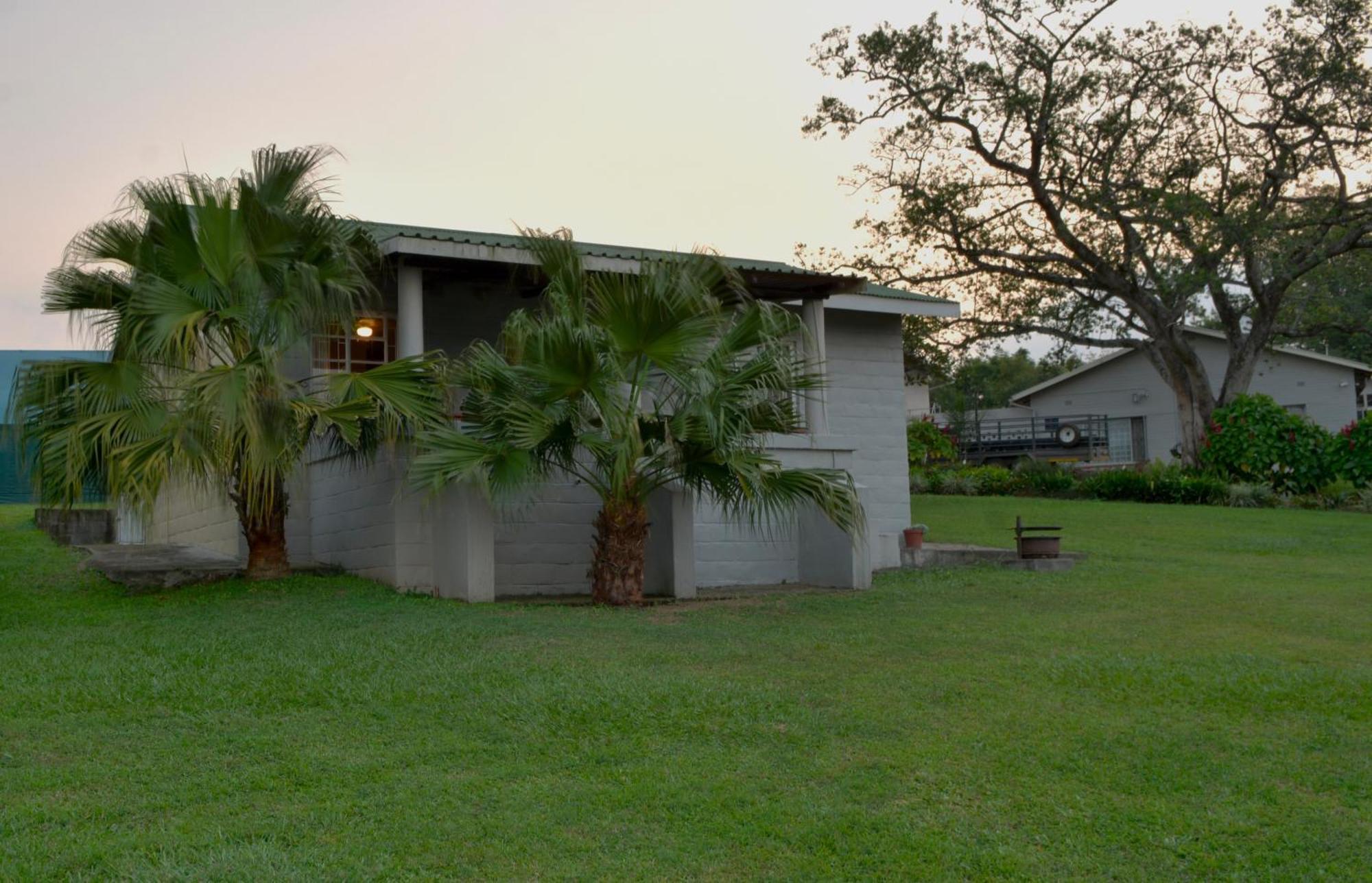 Oppi Plaas Villa Hazyview Buitenkant foto